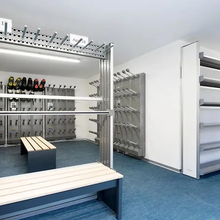 Hébergement de vacances Penthouse Streten With Private Jacuzzi *