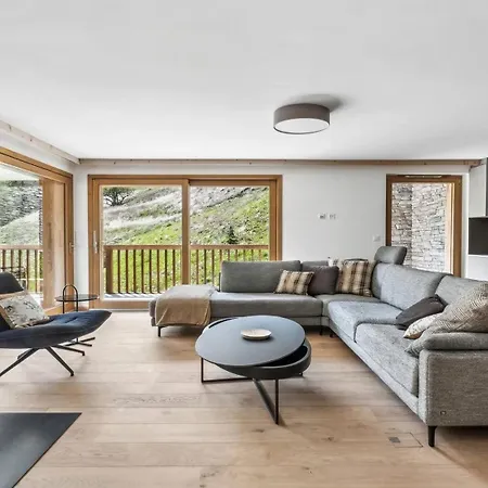 Holiday home Penthouse Streten With Private Jacuzzi