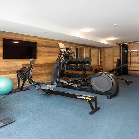 Penthouse Streten With Private Jacuzzi