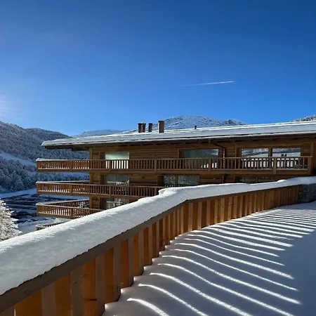 Holiday home Penthouse Streten With Private Jacuzzi